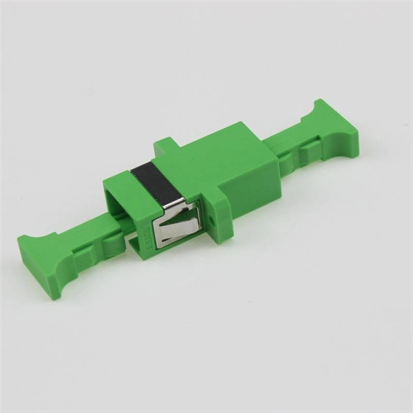 Wall-mounted patch panel with 4-core output