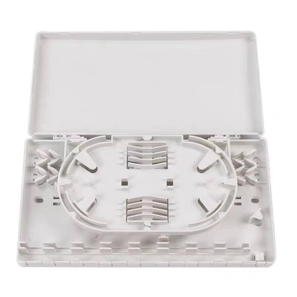 Dedicated patch panel for network server rooms