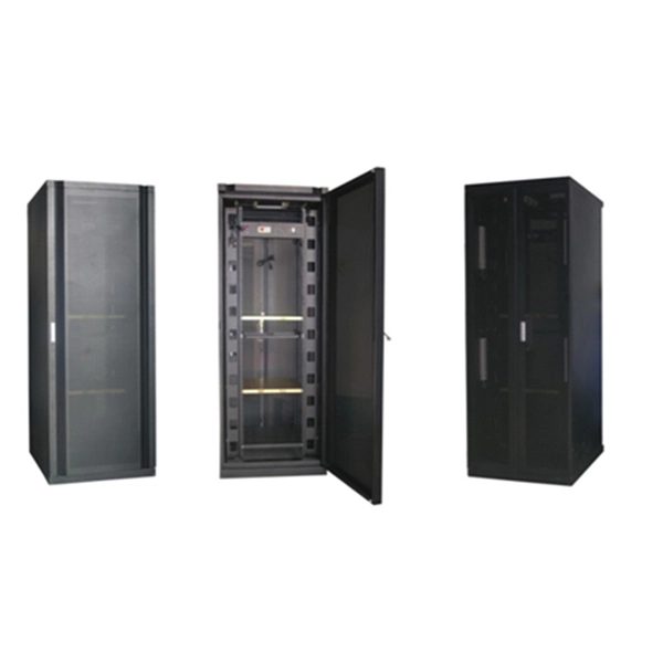 Power cable installation and cable tray protection