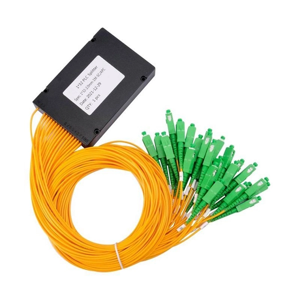 Explosion-proof cable trays connected to distribution boxes