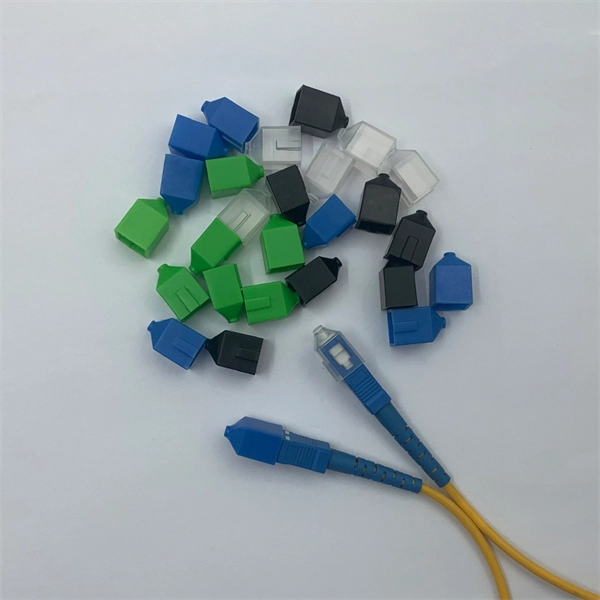 Which manufacturers produce high-quality mesh cable trays