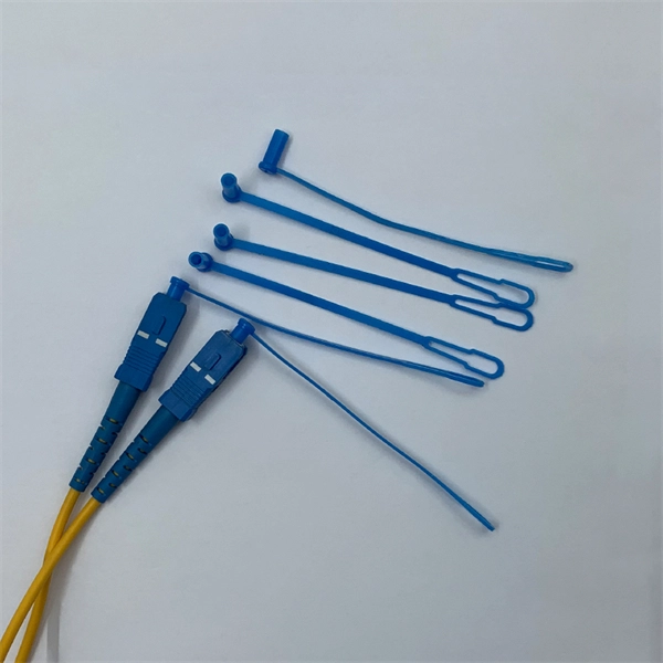 How to connect outdoor fiber optic cables to a switch 