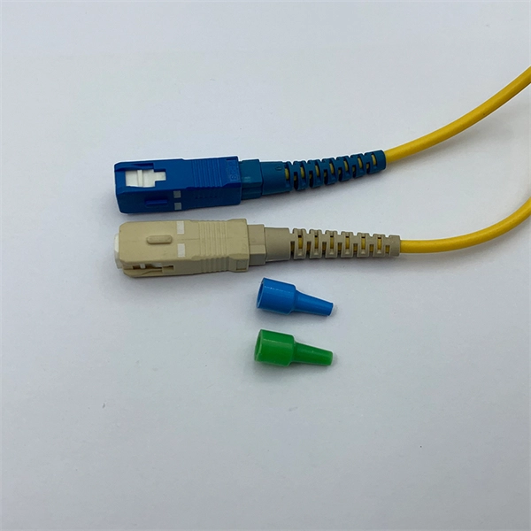 What are the connection methods for small busbars 