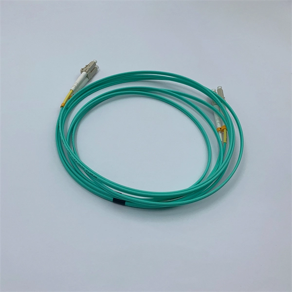 Is the distribution box easy to solder 