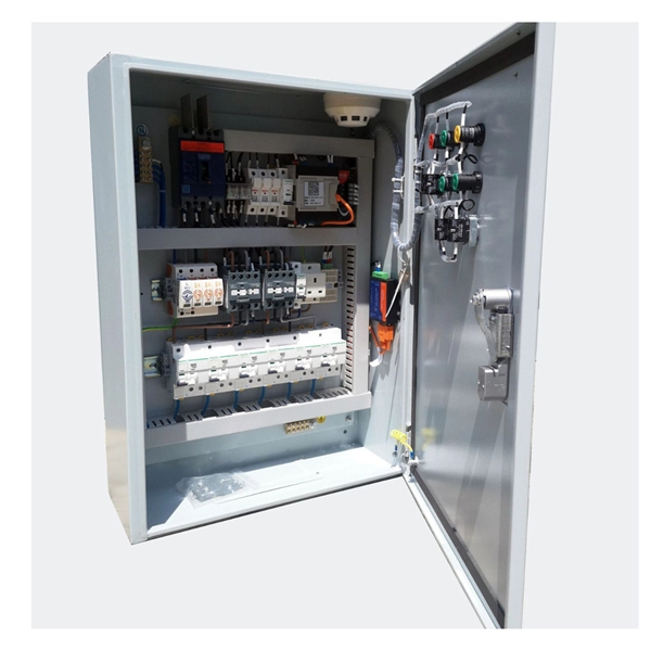 Common grounding terminal of the distribution box