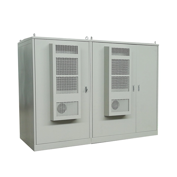 What should be connected to the incoming line of the distribution box 