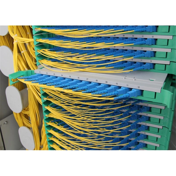 What are the advantages of LC fiber optic interfaces over ST 